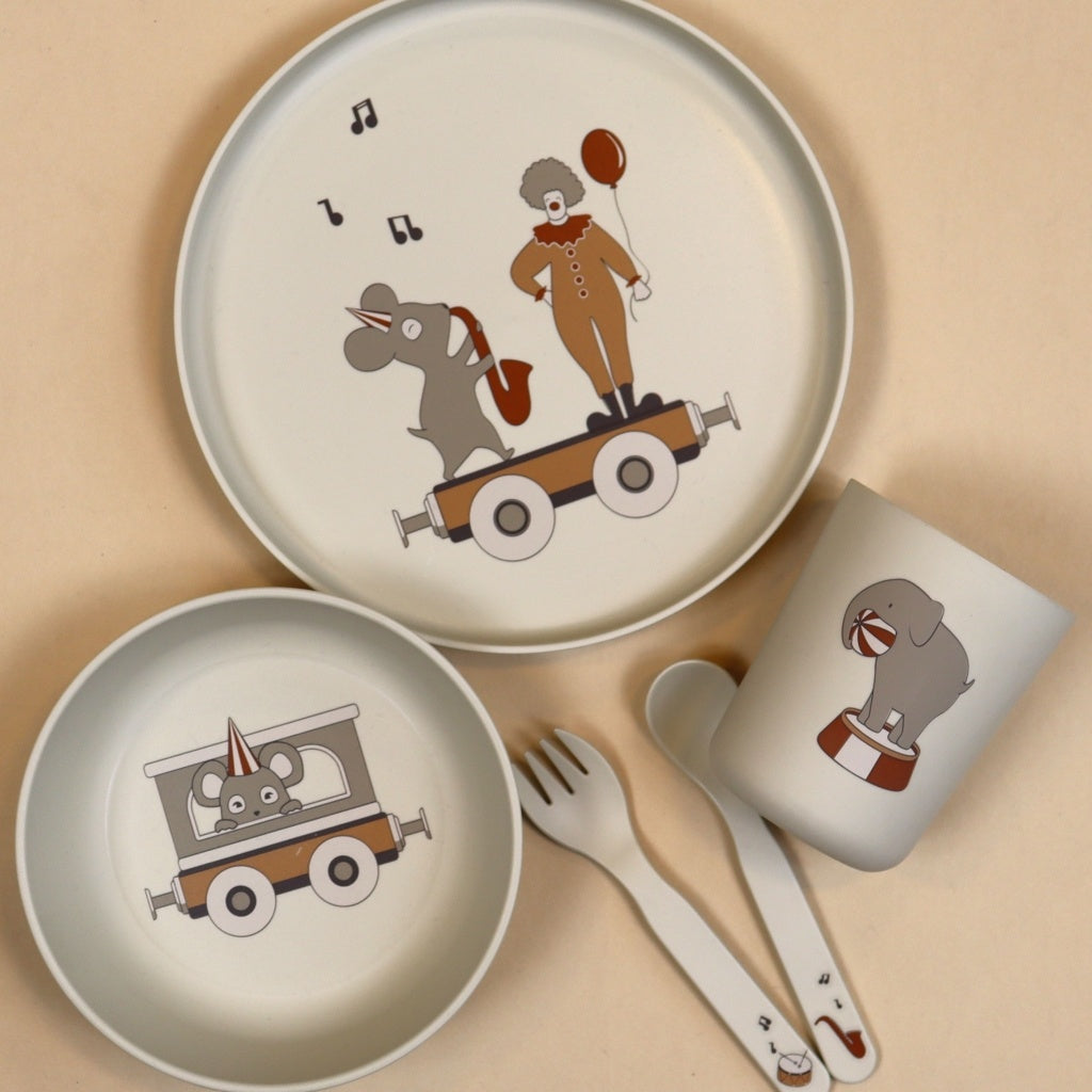 Dinner set circus