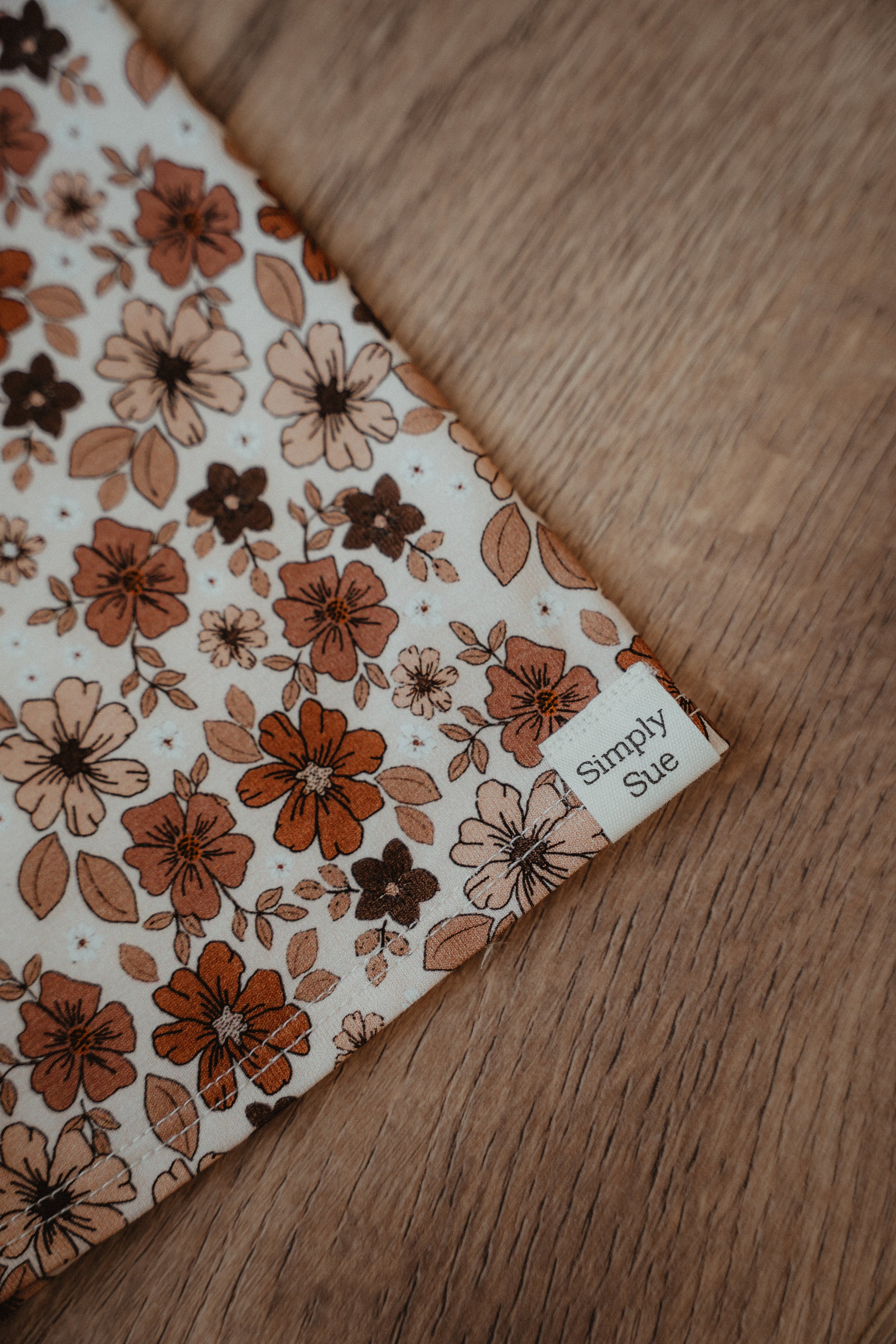 Flared FLOWER BROWN